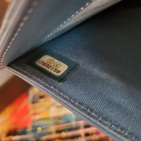 SOLD🤩Authentic Caviar Chanel wallet 🤩 - Picture 5 of 9